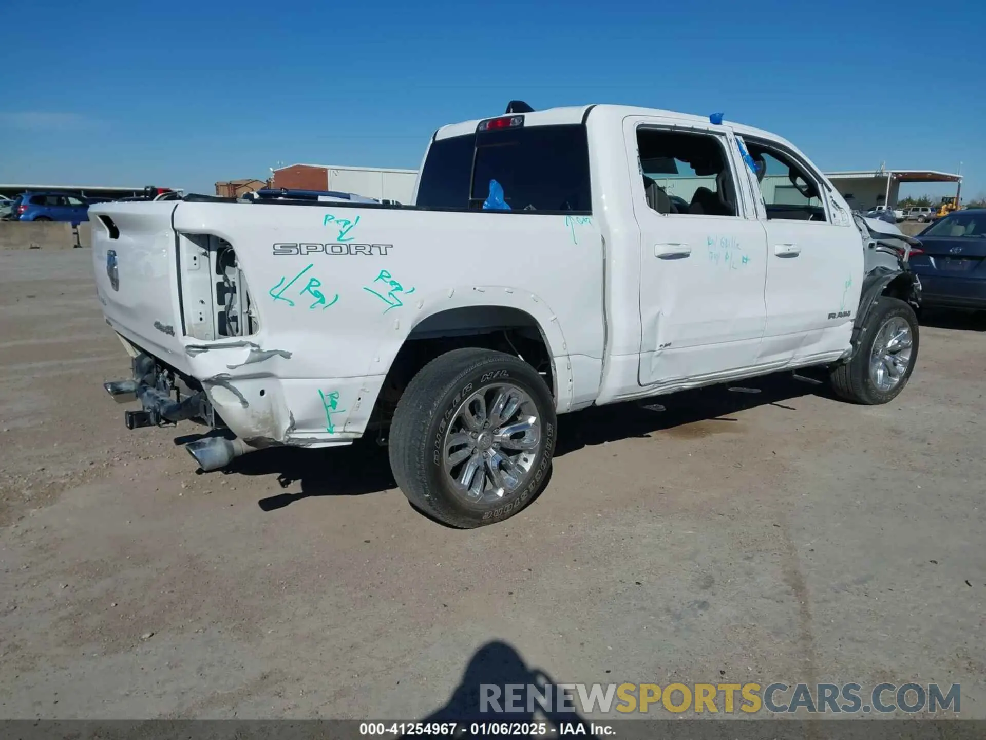 4 Photograph of a damaged car 1C6SRFJT8NN418429 RAM 1500 2022