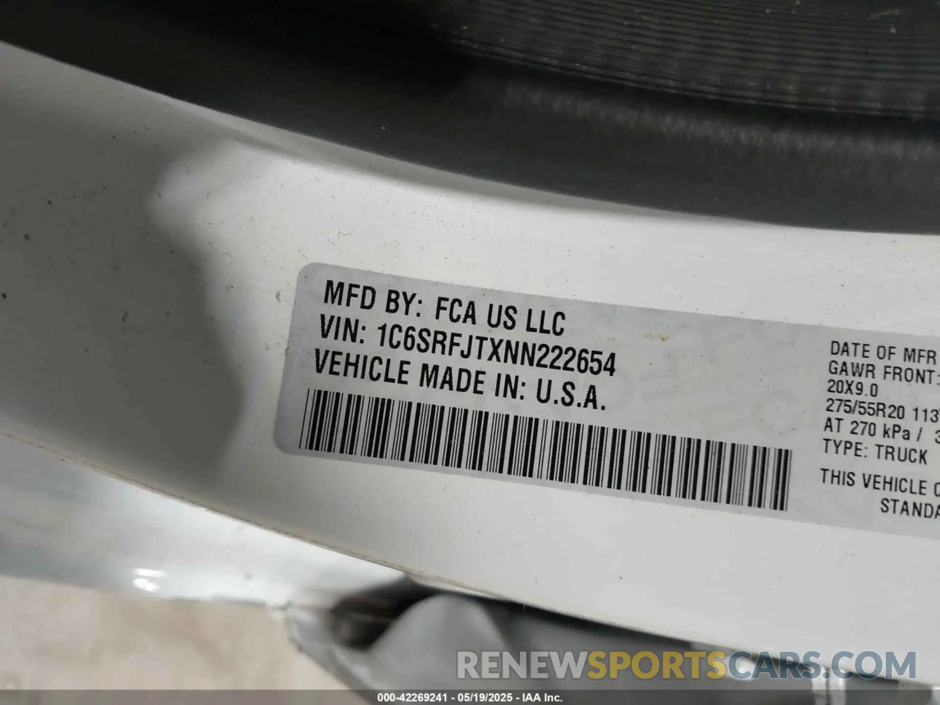 9 Photograph of a damaged car 1C6SRFJTXNN222654 RAM 1500 2022