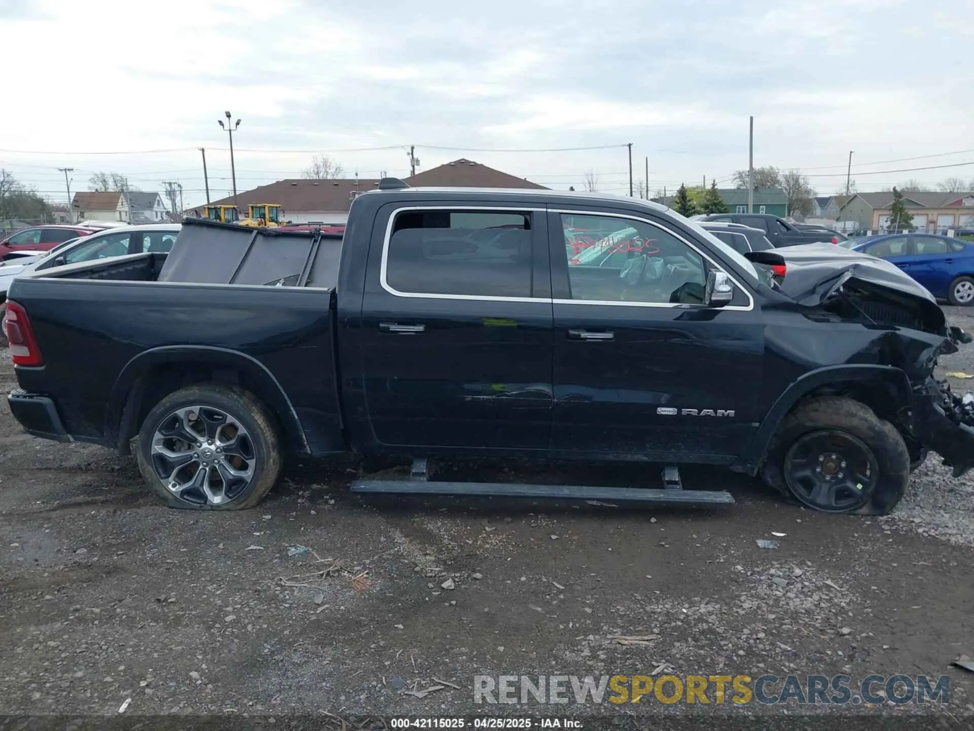 13 Photograph of a damaged car 1C6SRFKT9NN166088 RAM 1500 2022