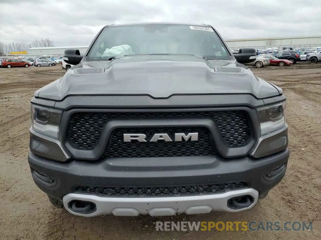 5 Photograph of a damaged car 1C6SRFLT9NN321513 RAM 1500 2022
