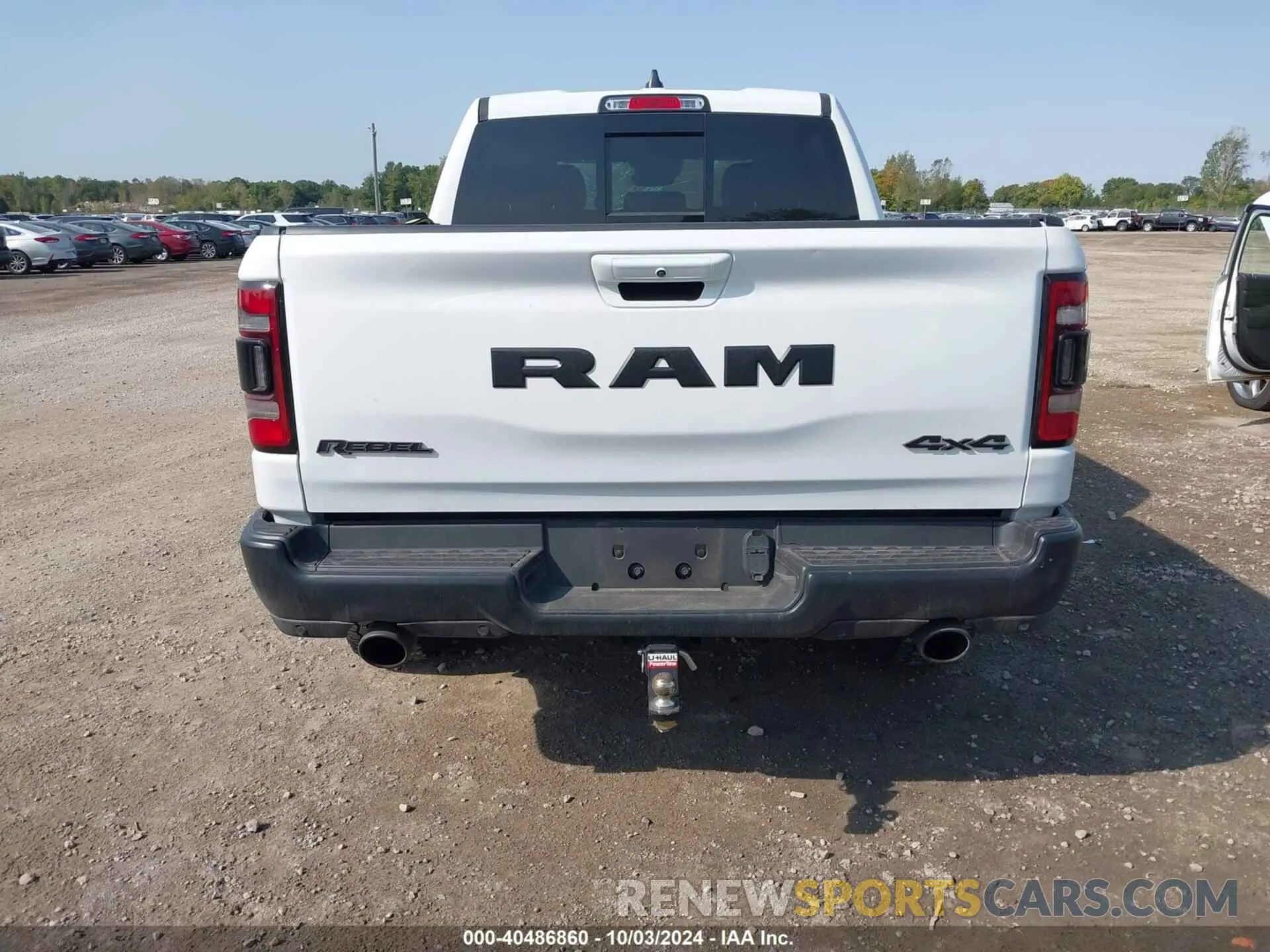 16 Photograph of a damaged car 1C6SRFLTXNN338532 RAM 1500 2022