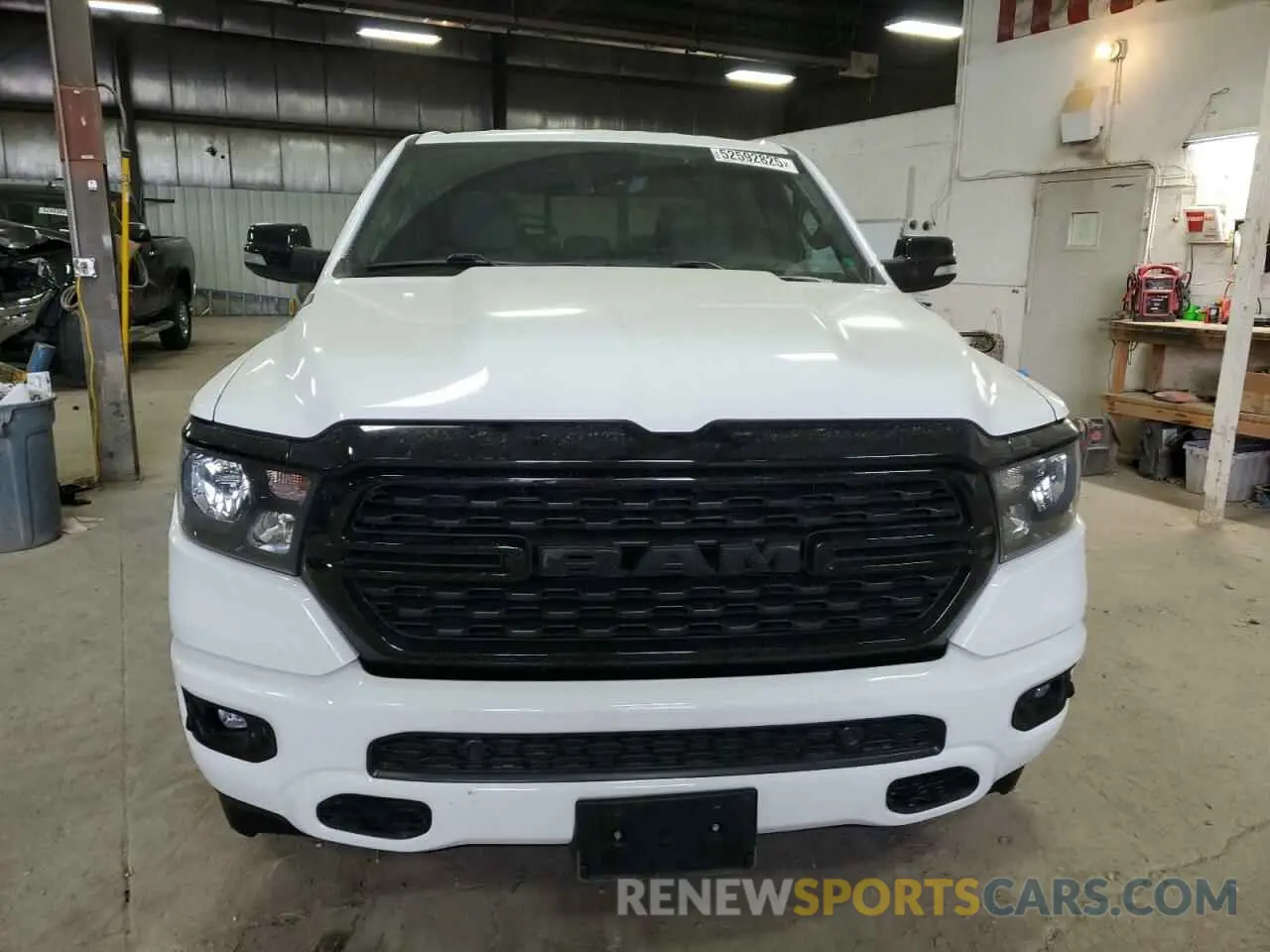 5 Photograph of a damaged car 1C6SRFMT3NN391071 RAM 1500 2022