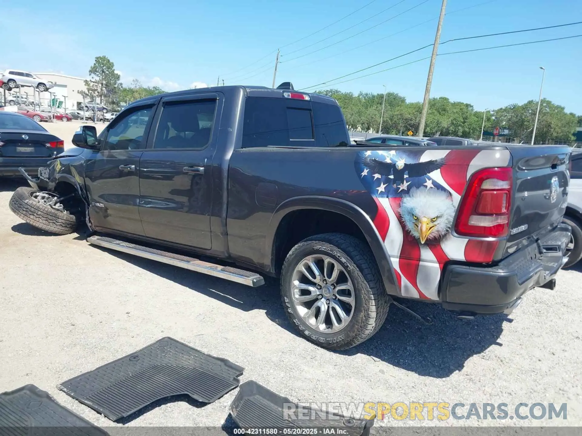 3 Photograph of a damaged car 1C6SRFRM6NN217271 RAM 1500 2022