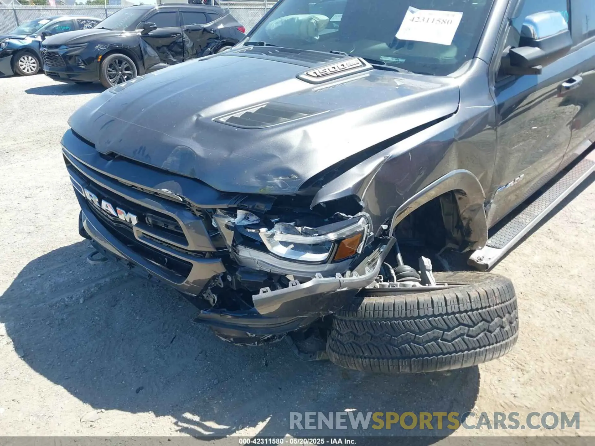 6 Photograph of a damaged car 1C6SRFRM6NN217271 RAM 1500 2022