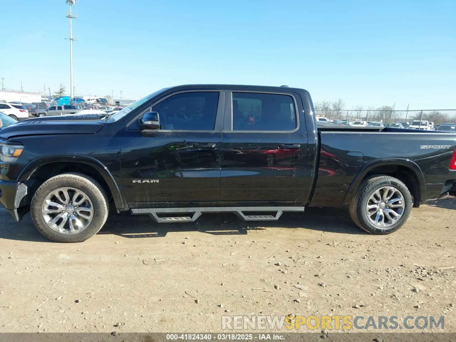 14 Photograph of a damaged car 1C6SRFRT7NN180979 RAM 1500 2022