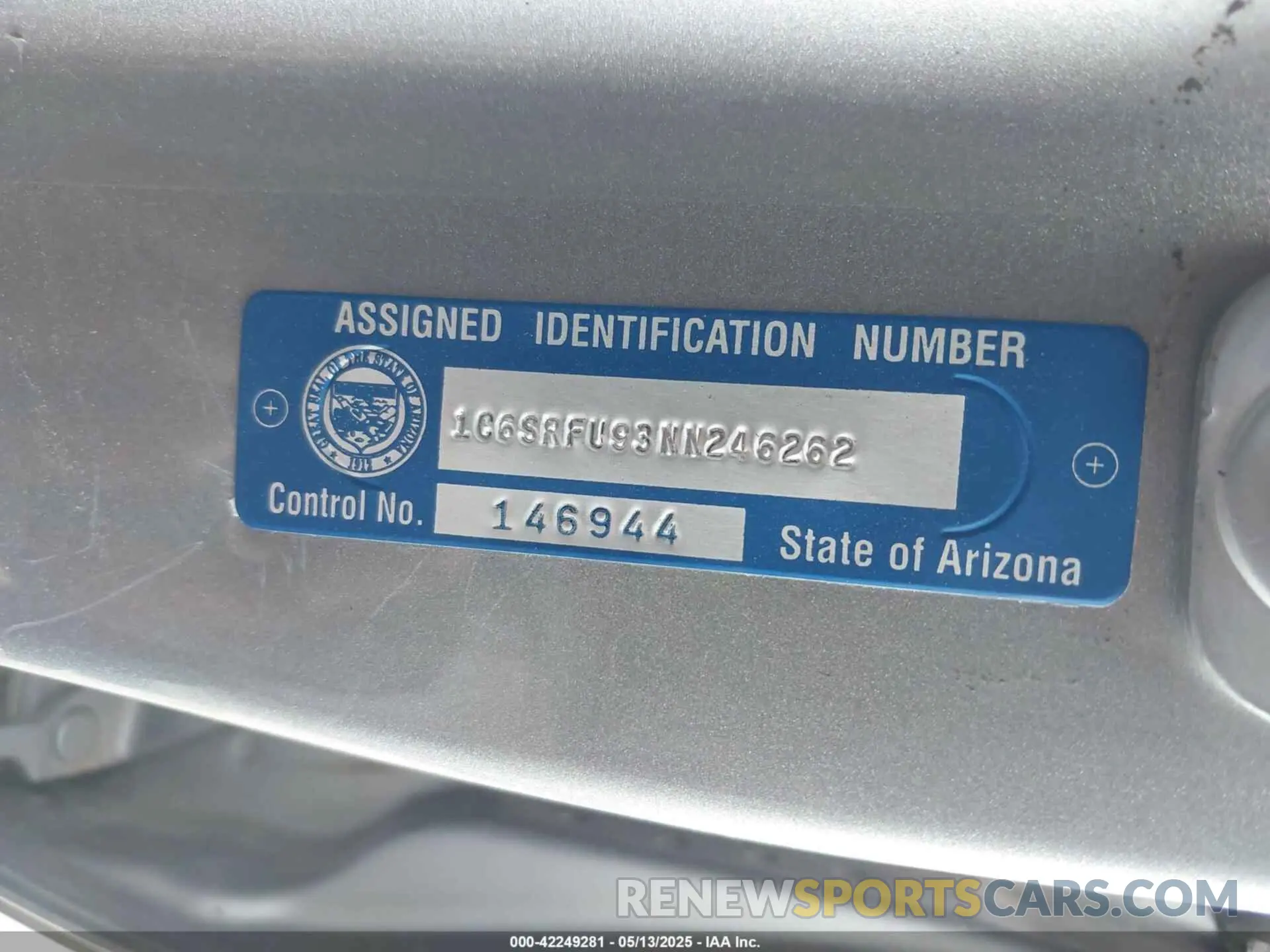 9 Photograph of a damaged car 1C6SRFU93NN246262 RAM 1500 2022