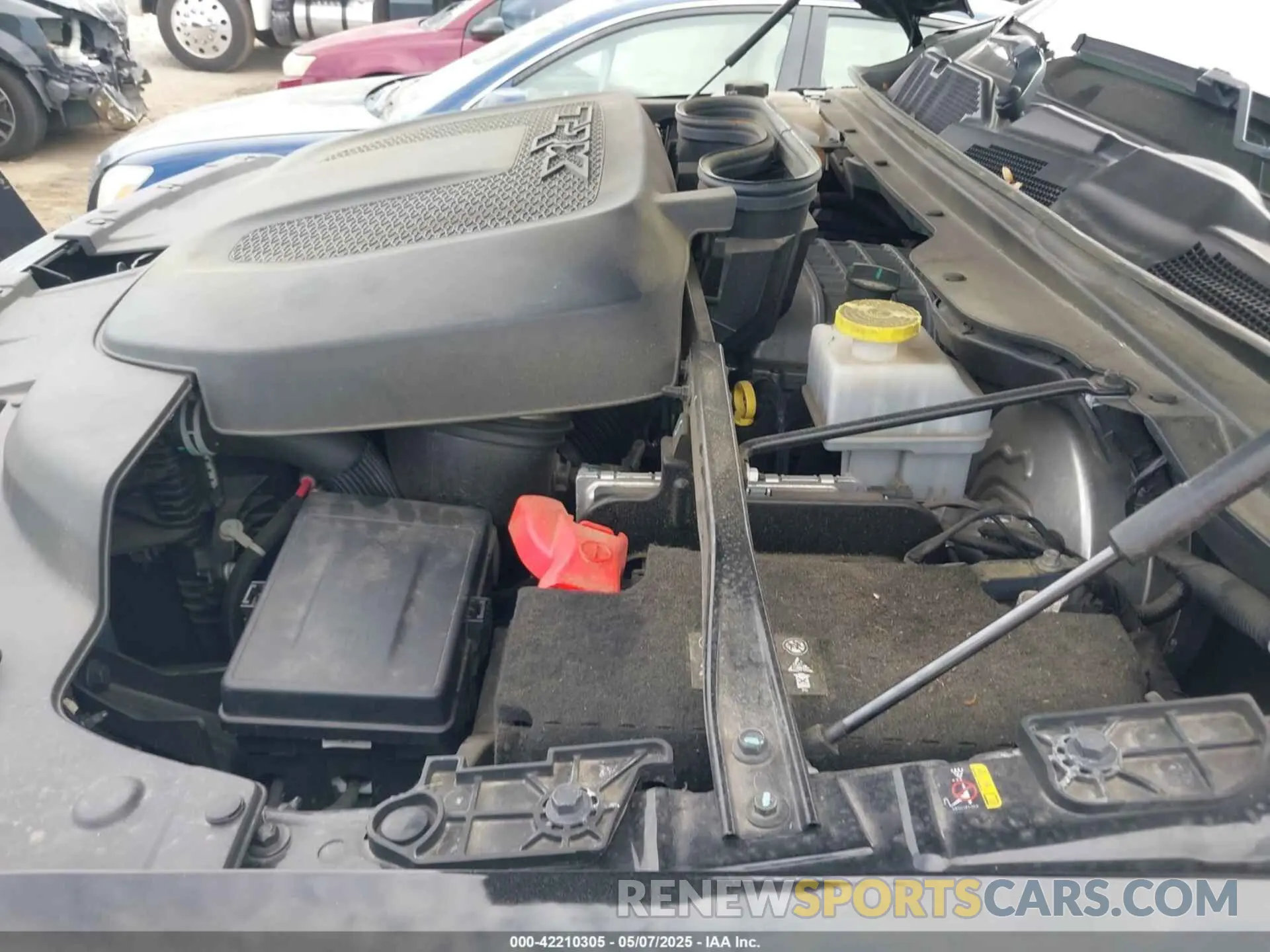 17 Photograph of a damaged car 1C6SRFU97NN112337 RAM 1500 2022
