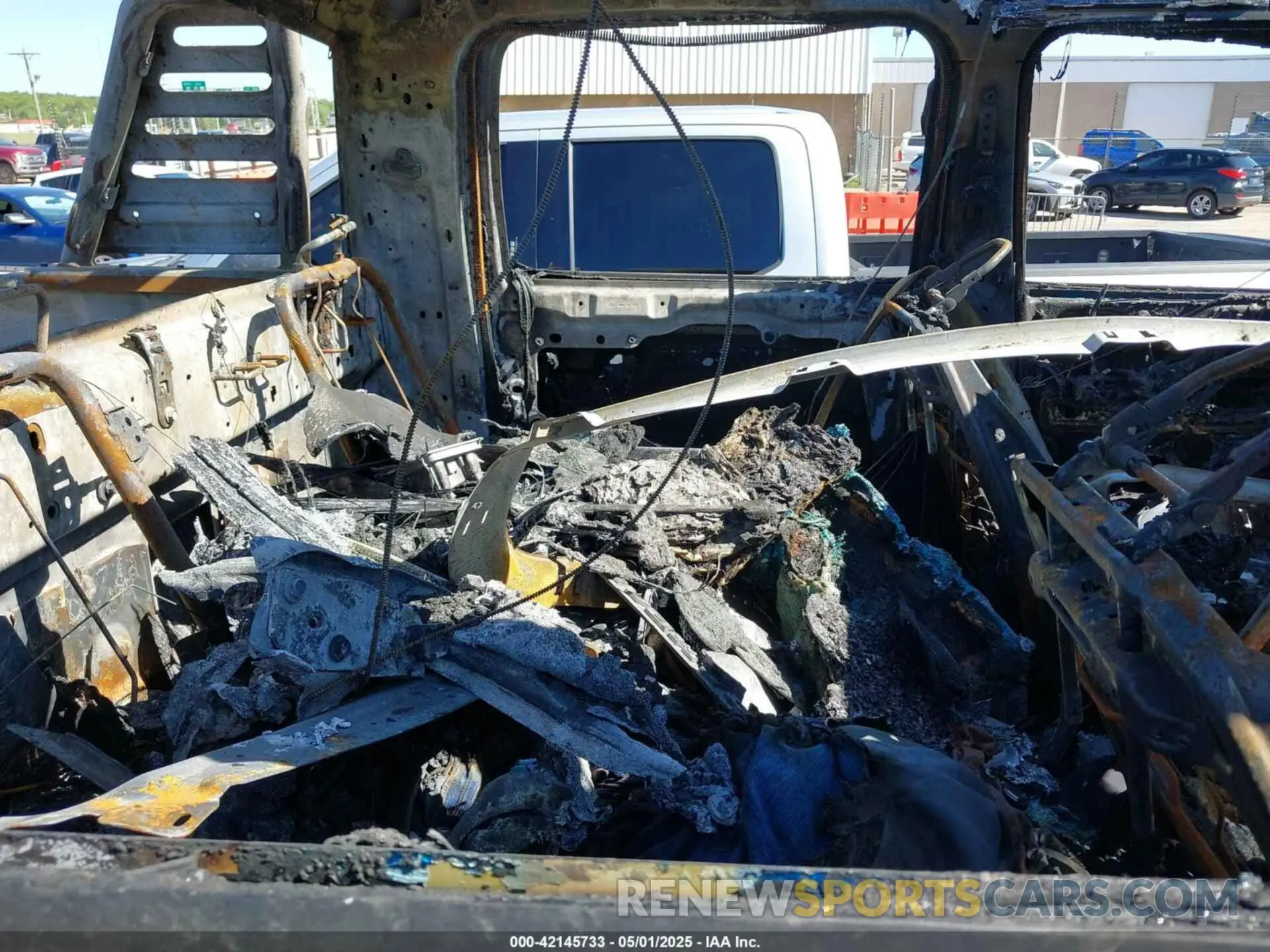 8 Фотография поврежденного автомобиля 1C6SRFU99NN151639 RAM 1500 2022