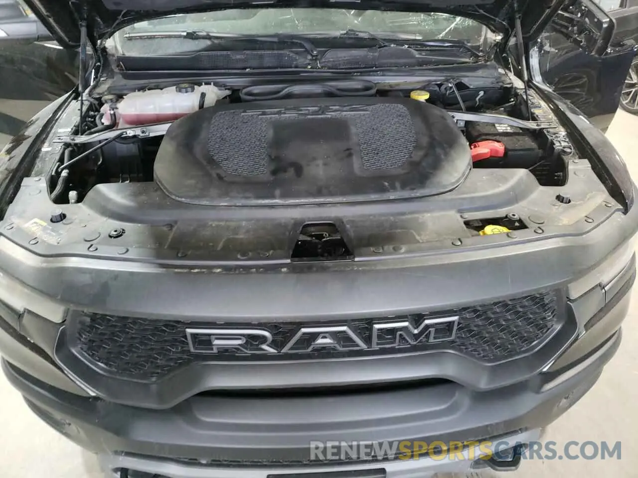 11 Photograph of a damaged car 1C6SRFU99NN320249 RAM 1500 2022