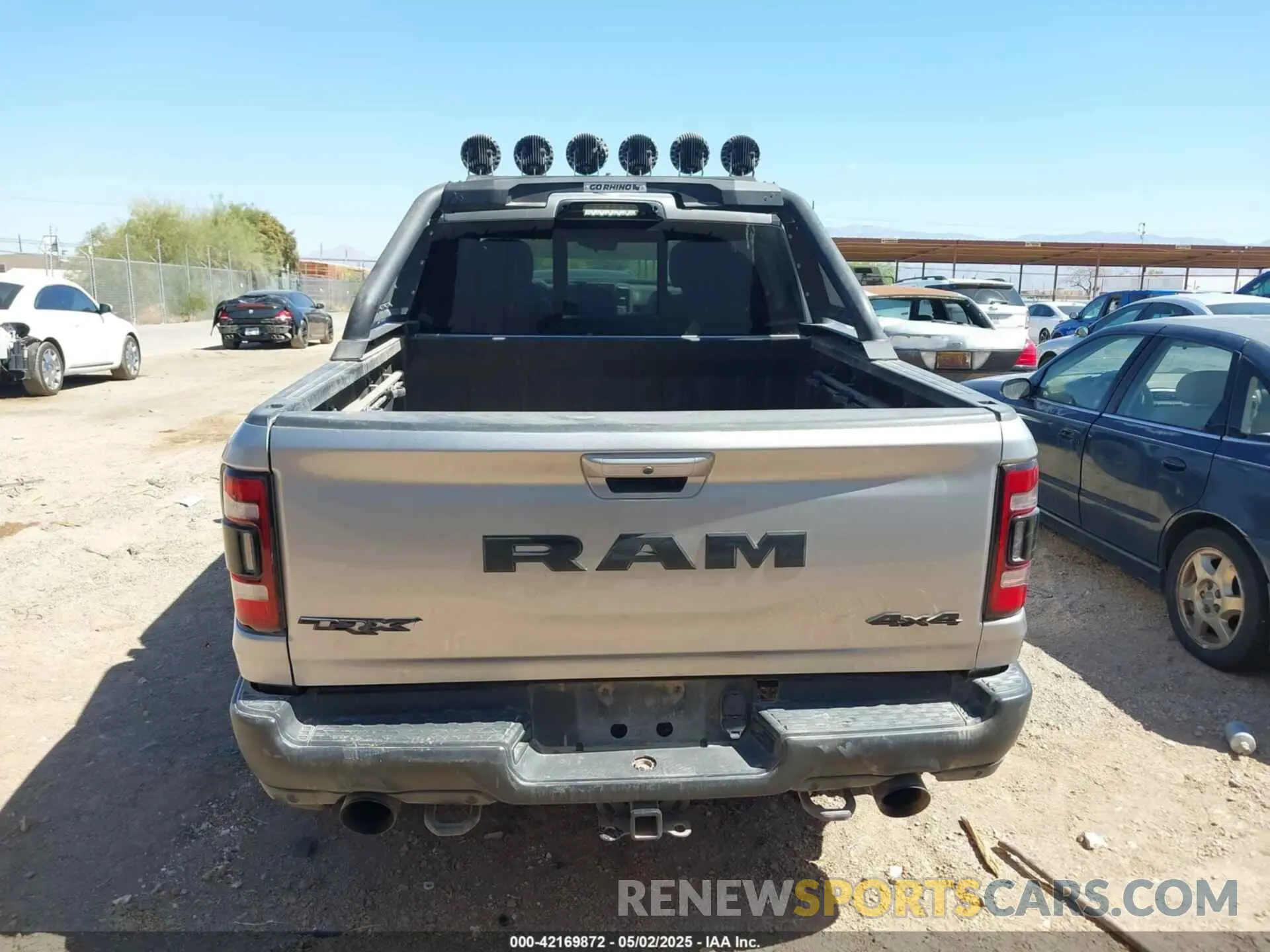 15 Photograph of a damaged car 1C6SRFU99NN357351 RAM 1500 2022