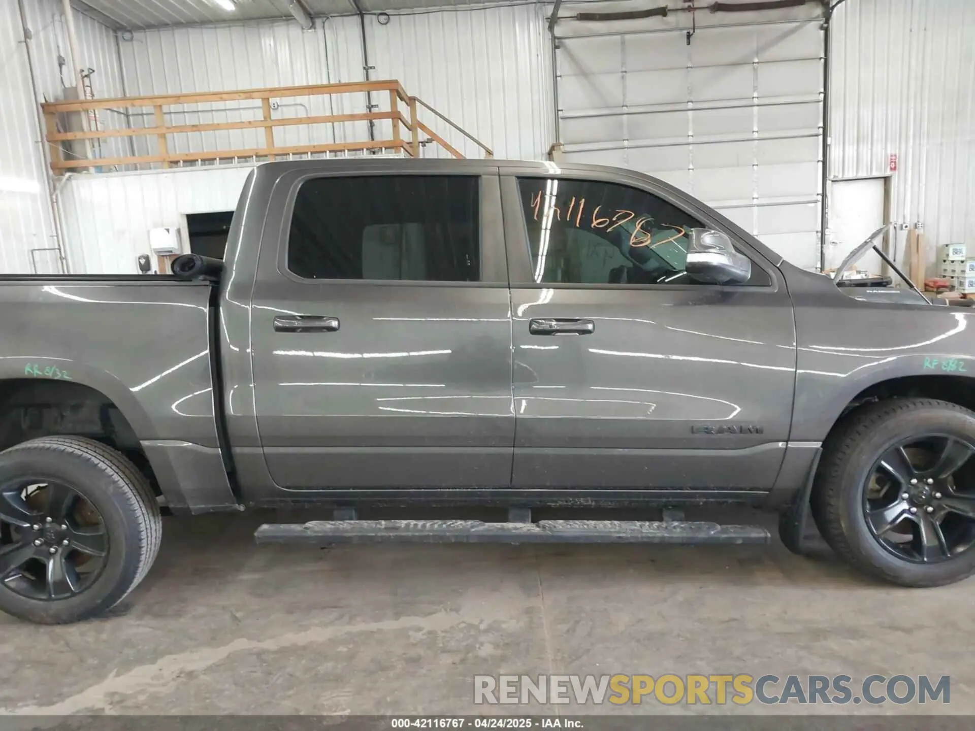 14 Photograph of a damaged car 1C6SRFVT2NN432644 RAM 1500 2022