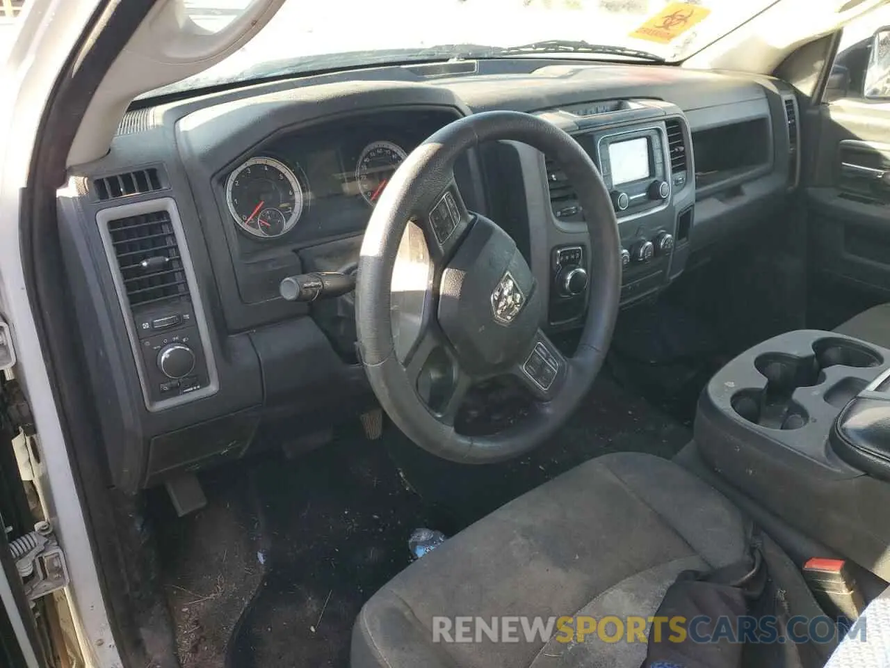 8 Фотография поврежденного автомобиля 3C6JR6DG1NG422938 RAM 1500 2022