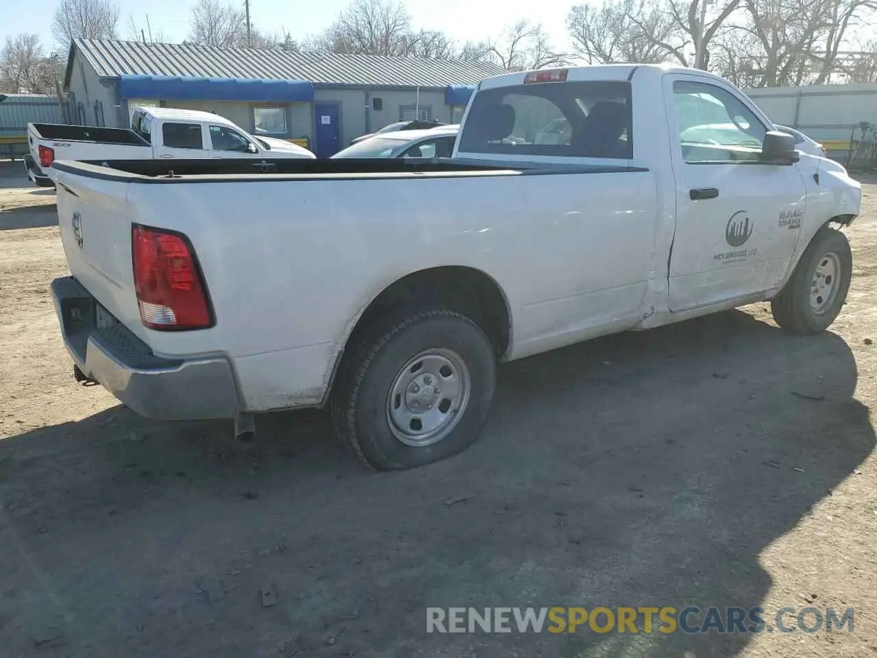 3 Photograph of a damaged car 3C6JR6DG2NG374477 RAM 1500 2022