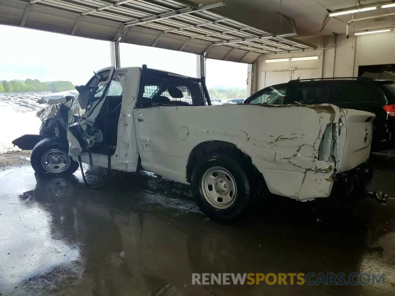 2 Photograph of a damaged car 3C6JR6DG5NG427804 RAM 1500 2022