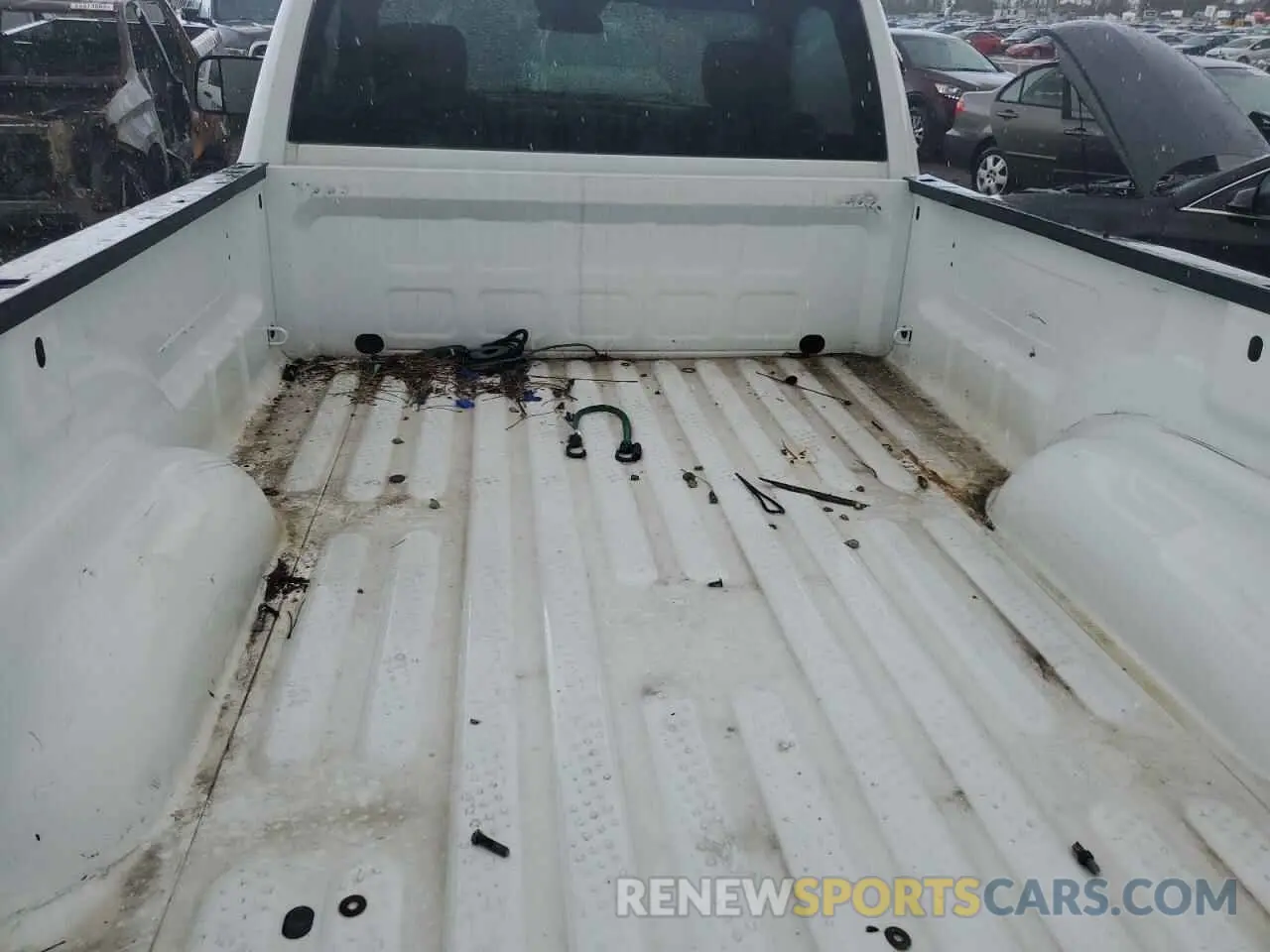 10 Photograph of a damaged car 3C6JR7DG3NG376017 RAM 1500 2022