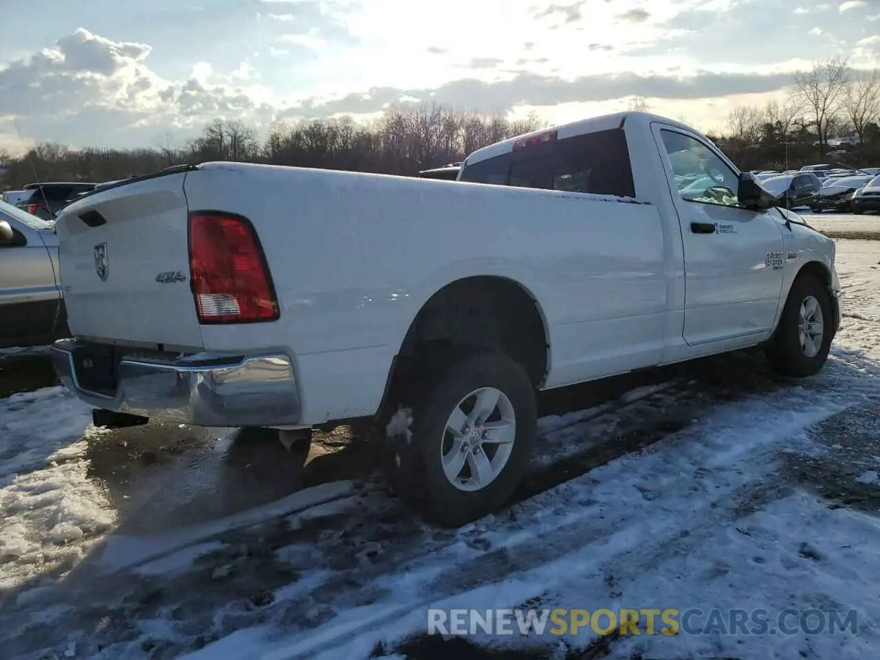 3 Photograph of a damaged car 3C6JR7DT7NG427399 RAM 1500 2022