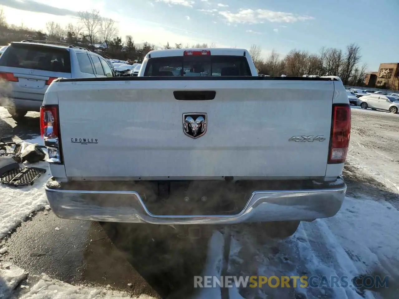 6 Photograph of a damaged car 3C6JR7DT7NG427399 RAM 1500 2022