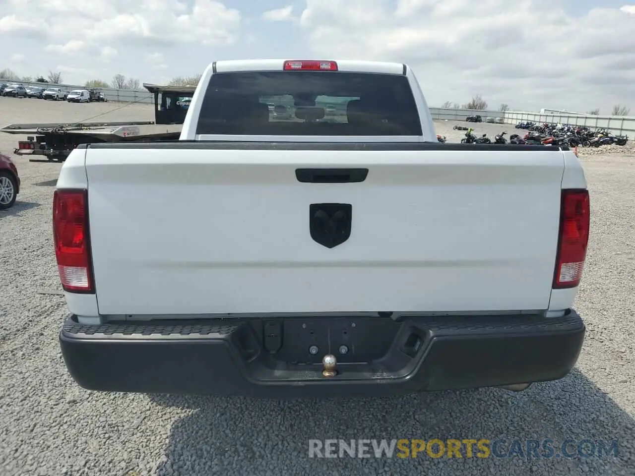 6 Photograph of a damaged car 3C6RR6KG0NG210845 RAM 1500 2022