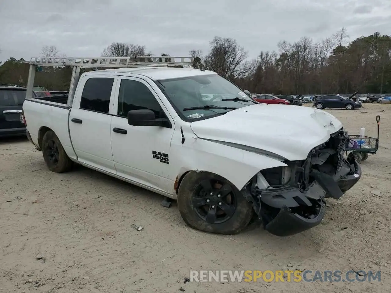 4 Photograph of a damaged car 3C6RR6KG9NG352465 RAM 1500 2022
