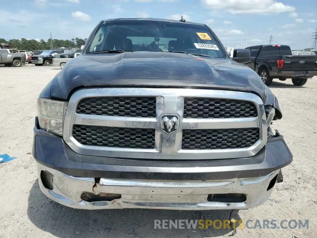 5 Photograph of a damaged car 3C6RR6KT2NG172404 RAM 1500 2022