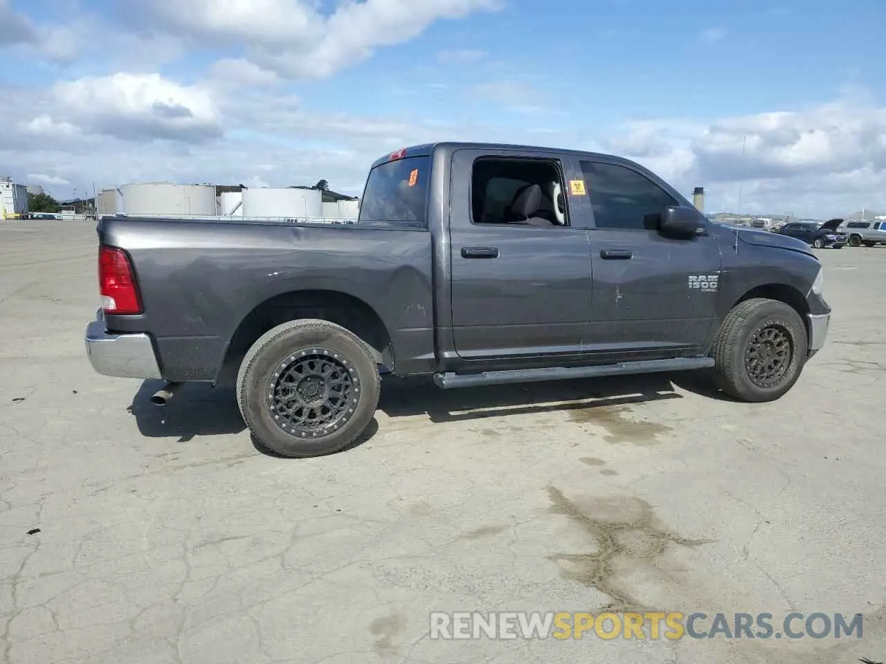 3 Photograph of a damaged car 3C6RR7KG1NG310684 RAM 1500 2022