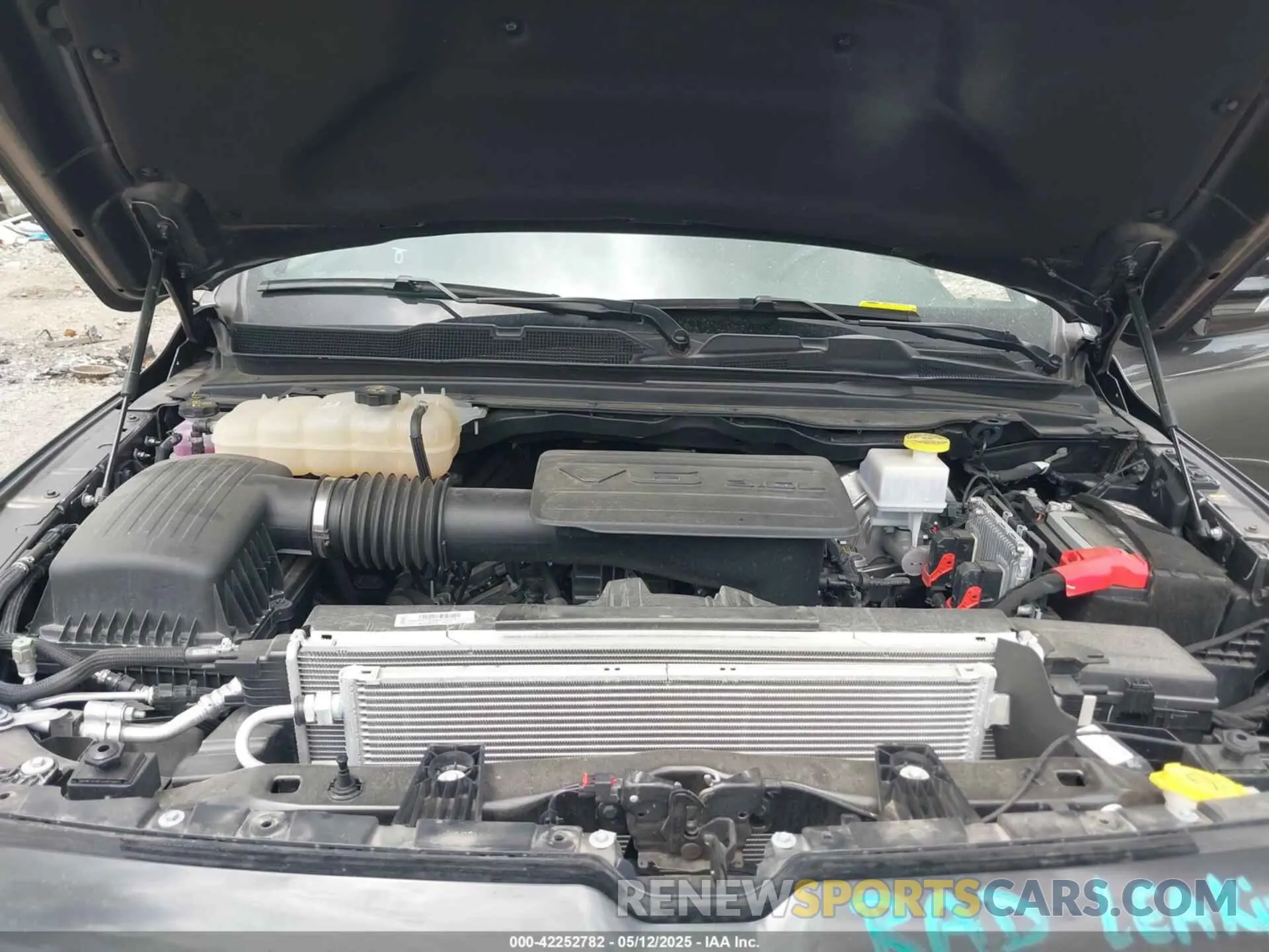 10 Фотография поврежденного автомобиля 1C6RREBG6PN585787 RAM 1500 2023