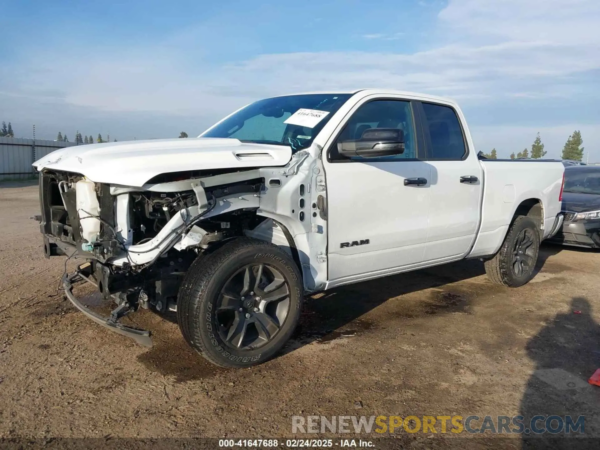 15 Photograph of a damaged car 1C6RREBT8PN553095 RAM 1500 2023