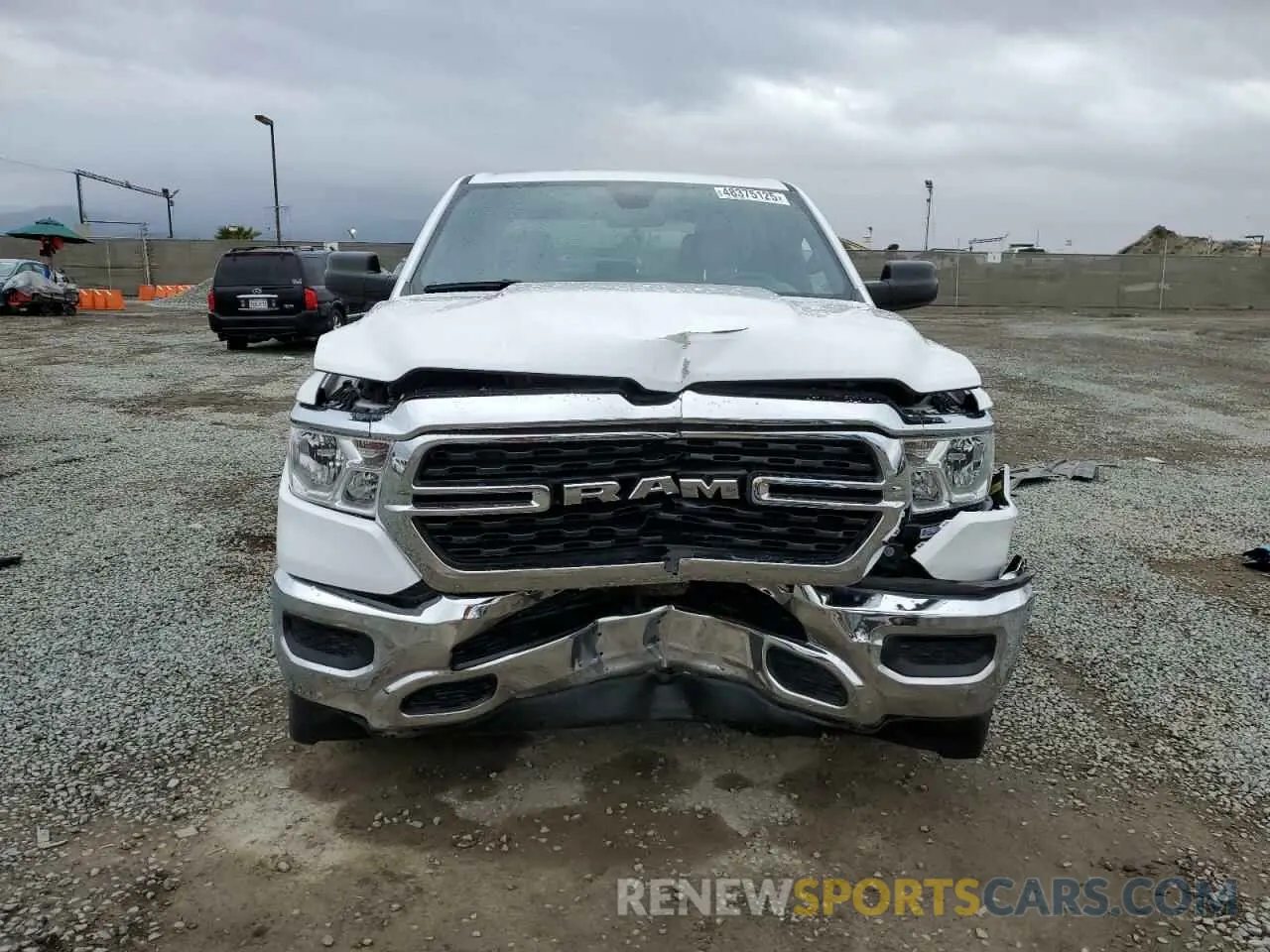 5 Photograph of a damaged car 1C6RREFG2PN607813 RAM 1500 2023