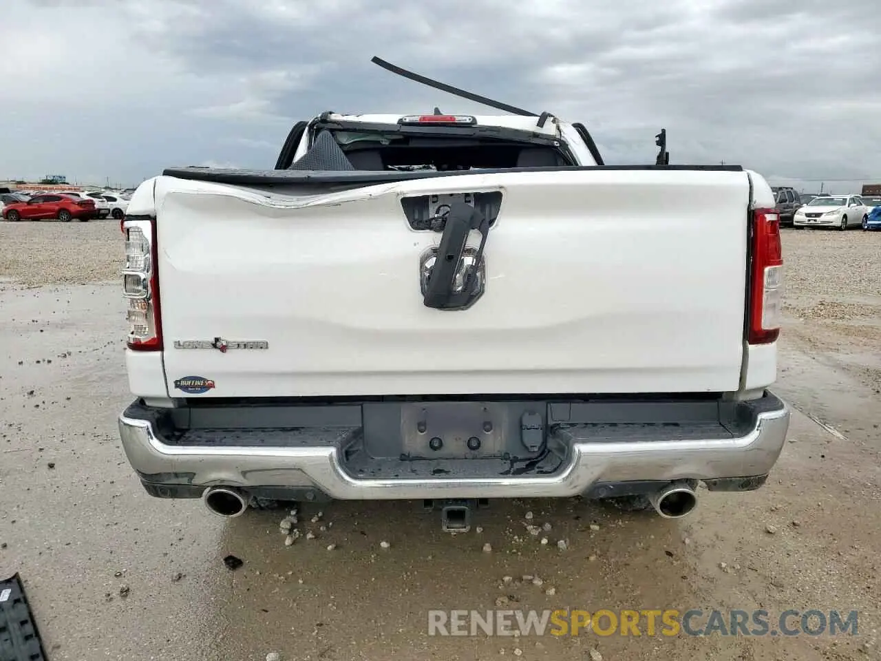 6 Photograph of a damaged car 1C6RREFT5PN600450 RAM 1500 2023