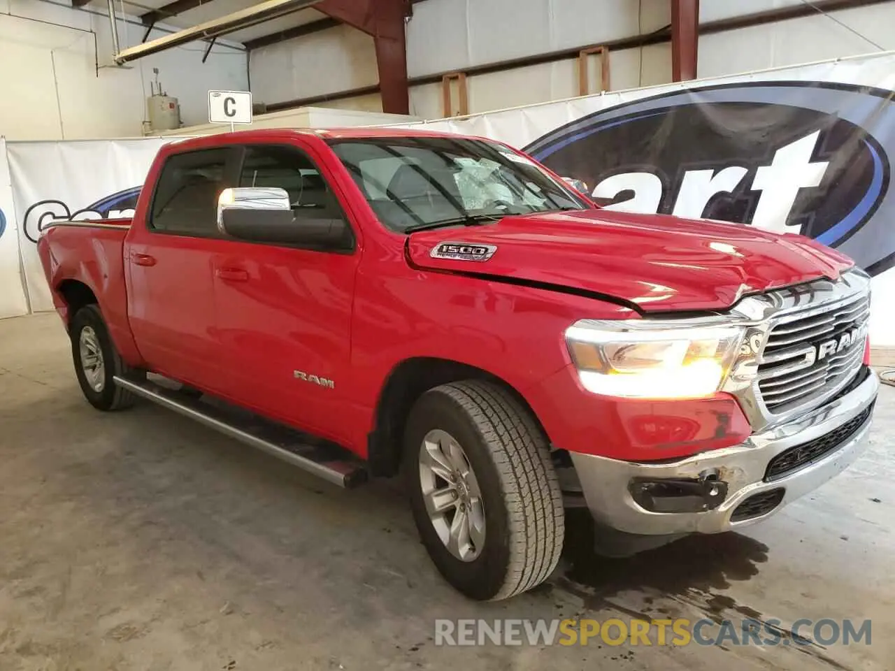 4 Photograph of a damaged car 1C6RREJTXPN676723 RAM 1500 2023
