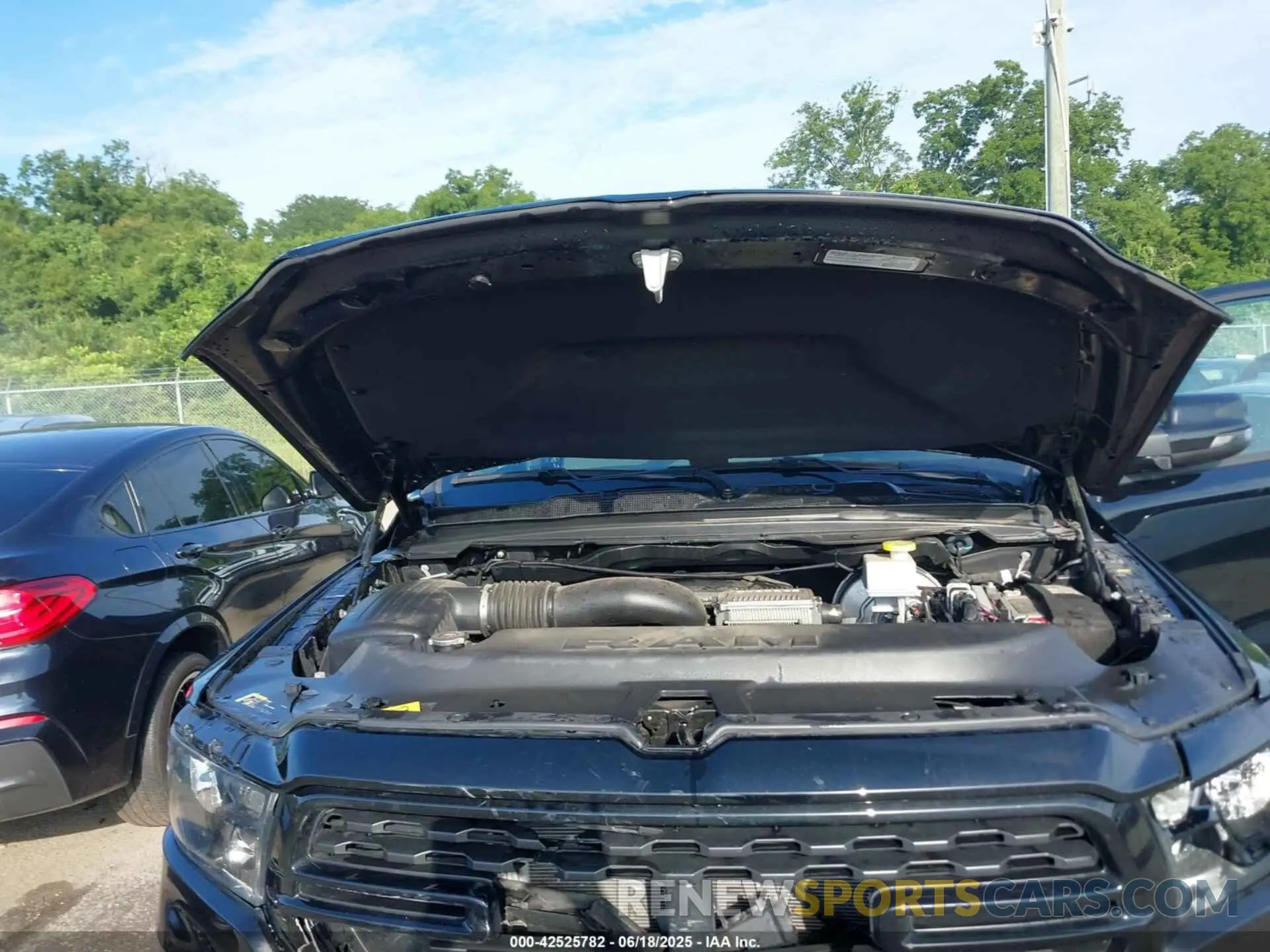 10 Photograph of a damaged car 1C6RREMT2PN664903 RAM 1500 2023