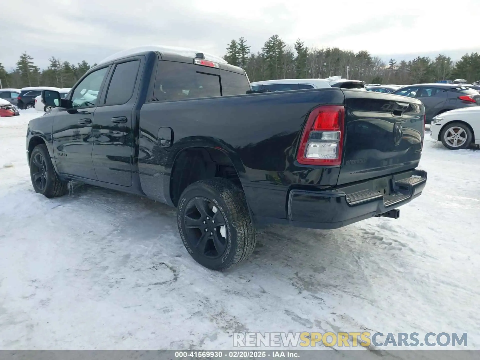 3 Photograph of a damaged car 1C6RRFBG1PN522084 RAM 1500 2023