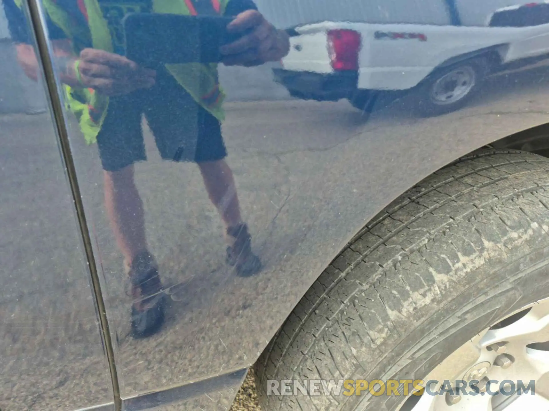 20 Photograph of a damaged car 1C6RRFFG0PN561016 RAM 1500 2023