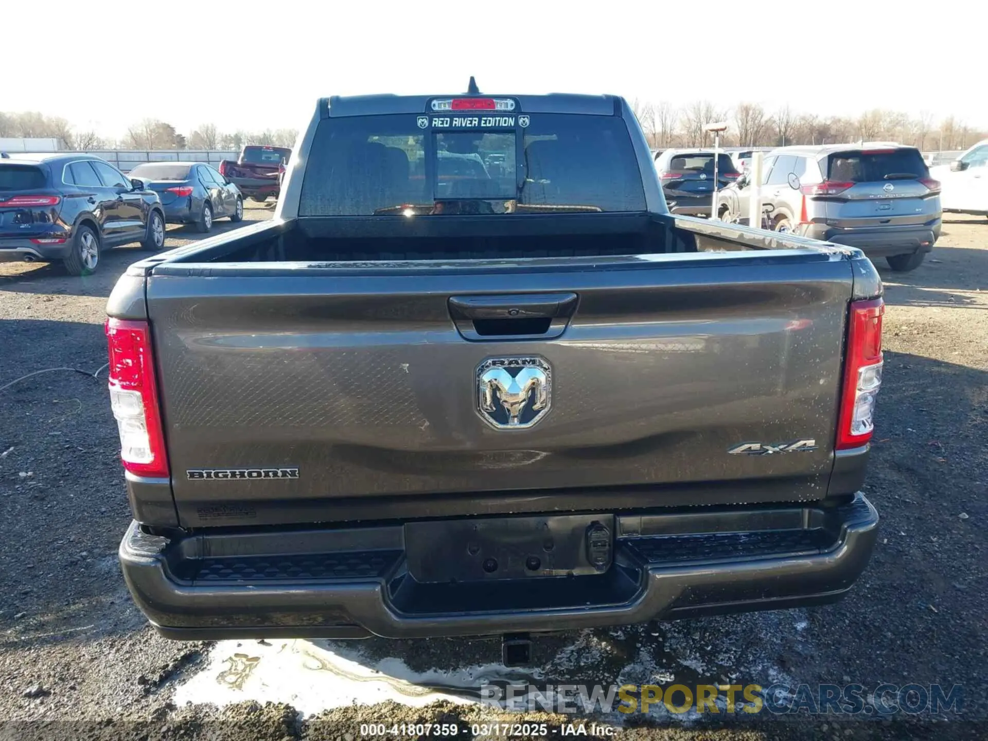 16 Photograph of a damaged car 1C6RRFFG2PN599704 RAM 1500 2023