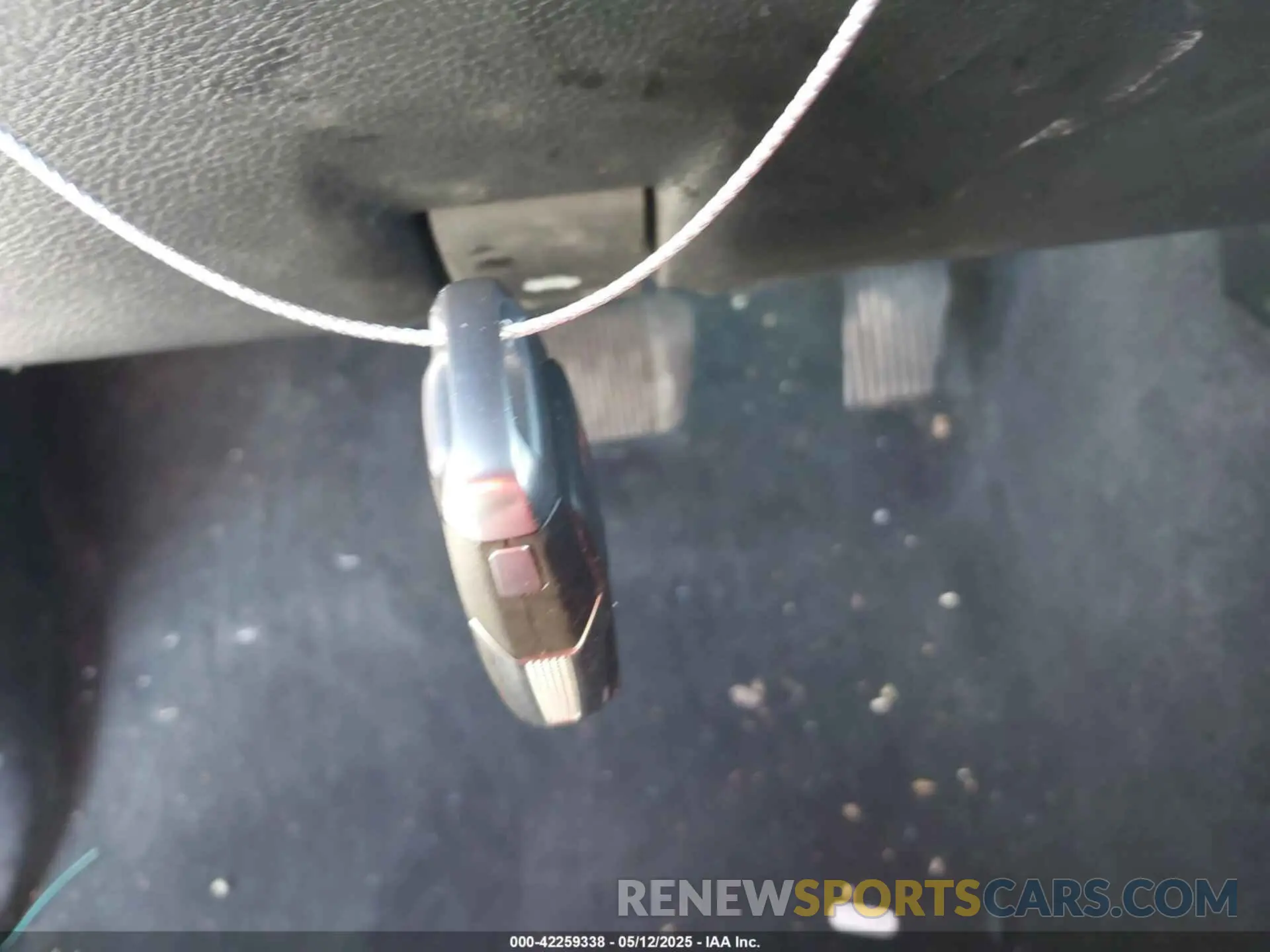 11 Photograph of a damaged car 1C6RRFFG2PN649047 RAM 1500 2023