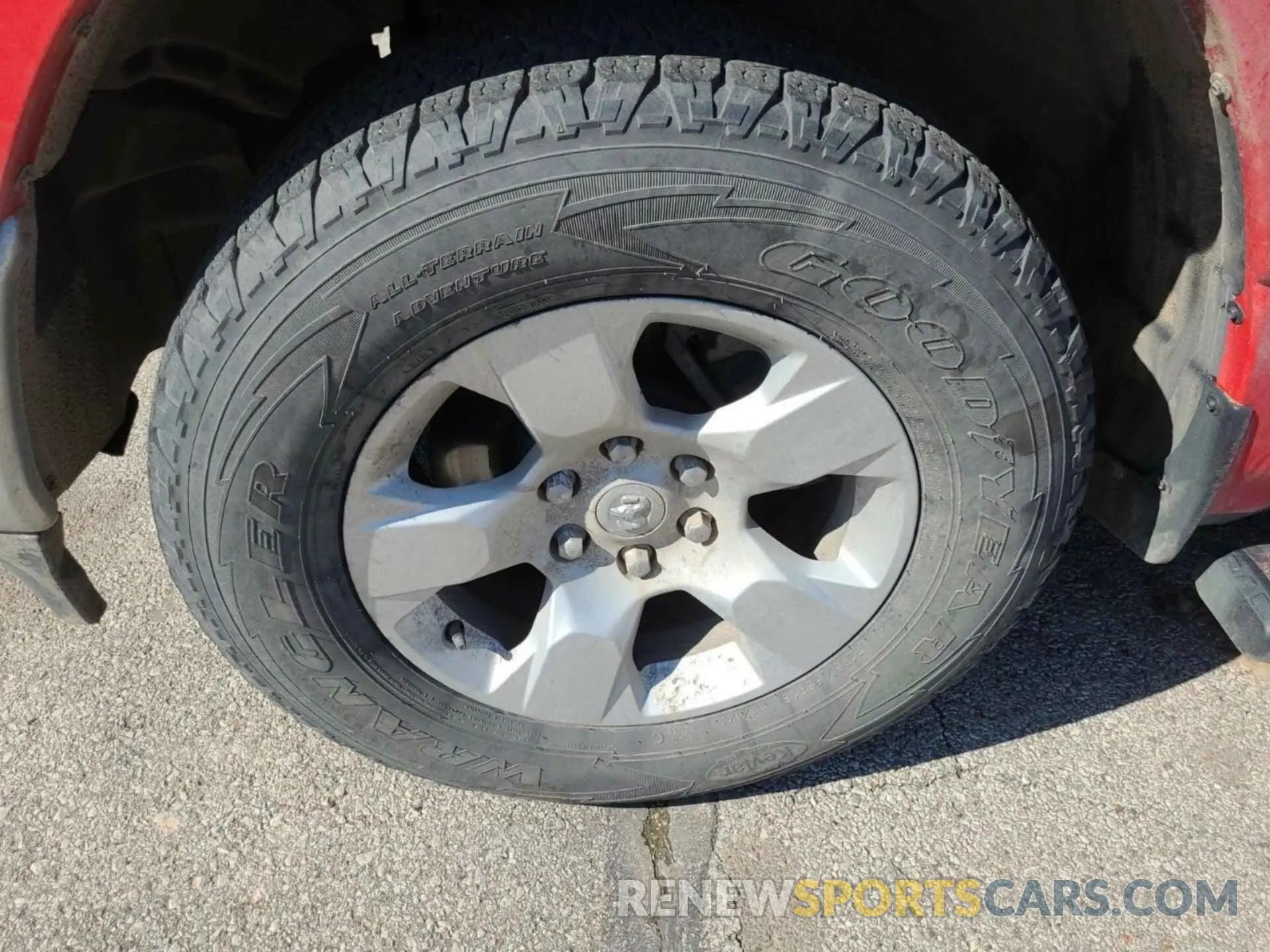 13 Photograph of a damaged car 1C6RRFFG3PN561026 RAM 1500 2023