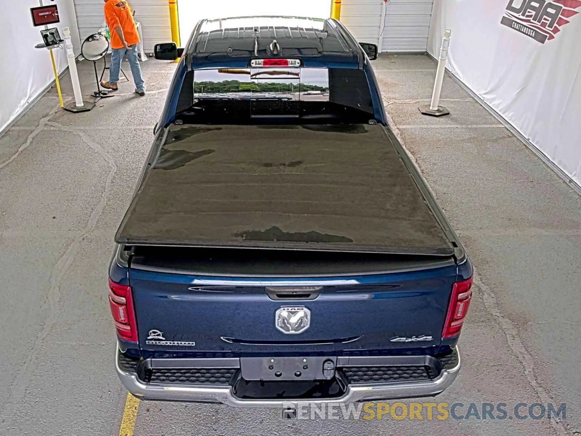 37 Фотография поврежденного автомобиля 1C6RRFFG7PN570733 RAM 1500 2023