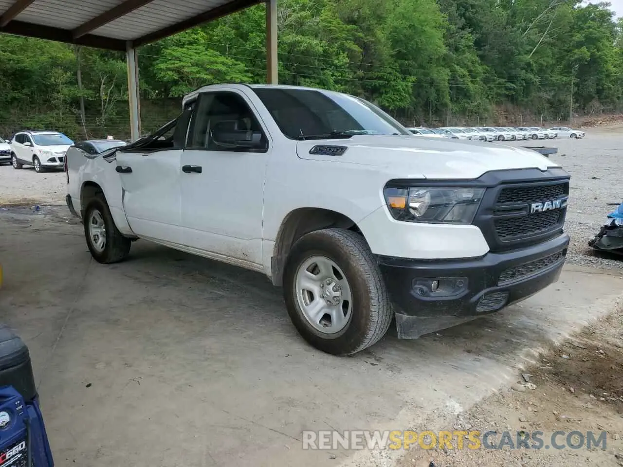 4 Photograph of a damaged car 1C6RRFGG5PN615232 RAM 1500 2023