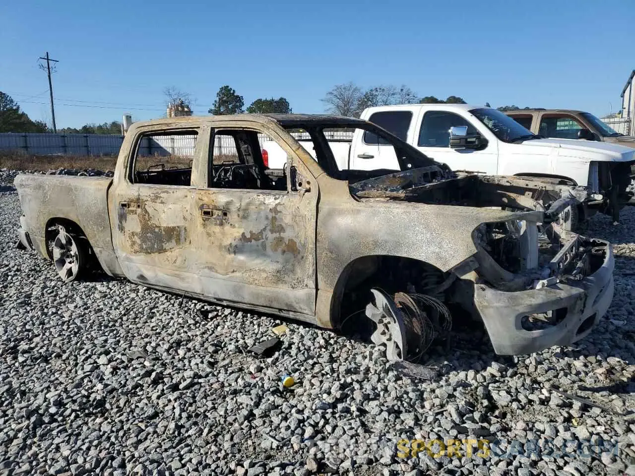 4 Фотография поврежденного автомобиля 1C6SRFFM8PN533939 RAM 1500 2023