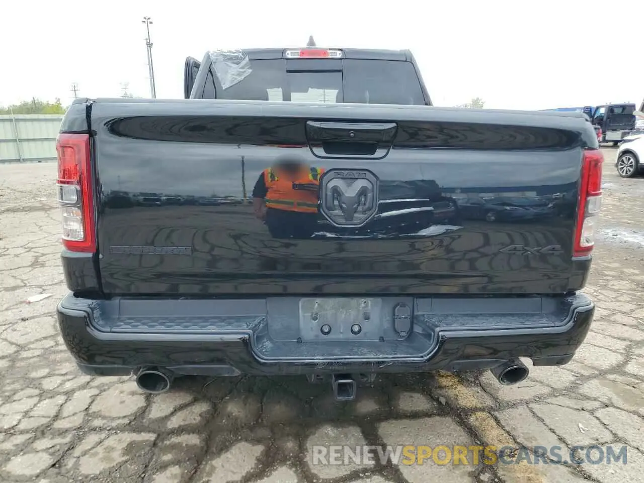 6 Photograph of a damaged car 1C6SRFFT0PN651992 RAM 1500 2023
