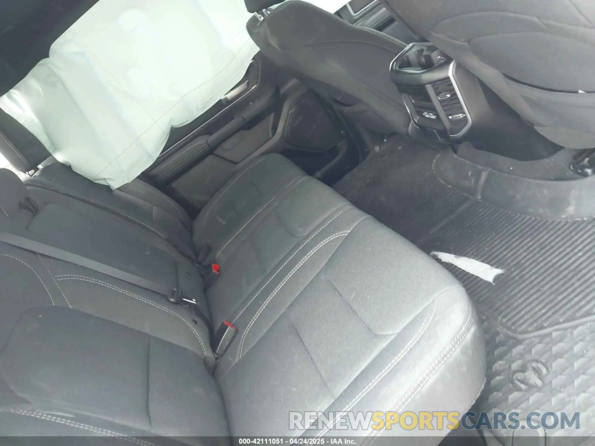 8 Фотография поврежденного автомобиля 1C6SRFFT4PN532343 RAM 1500 2023