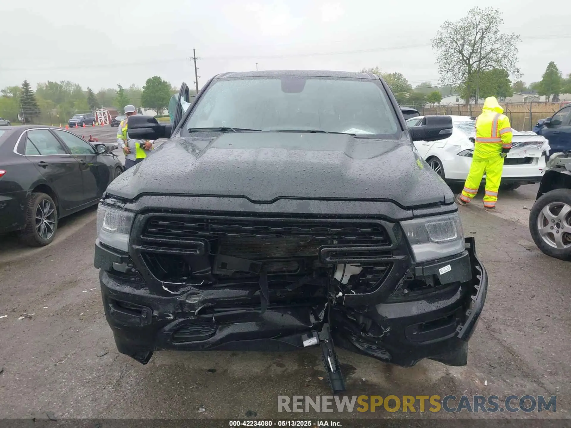 12 Photograph of a damaged car 1C6SRFFTXPN679086 RAM 1500 2023