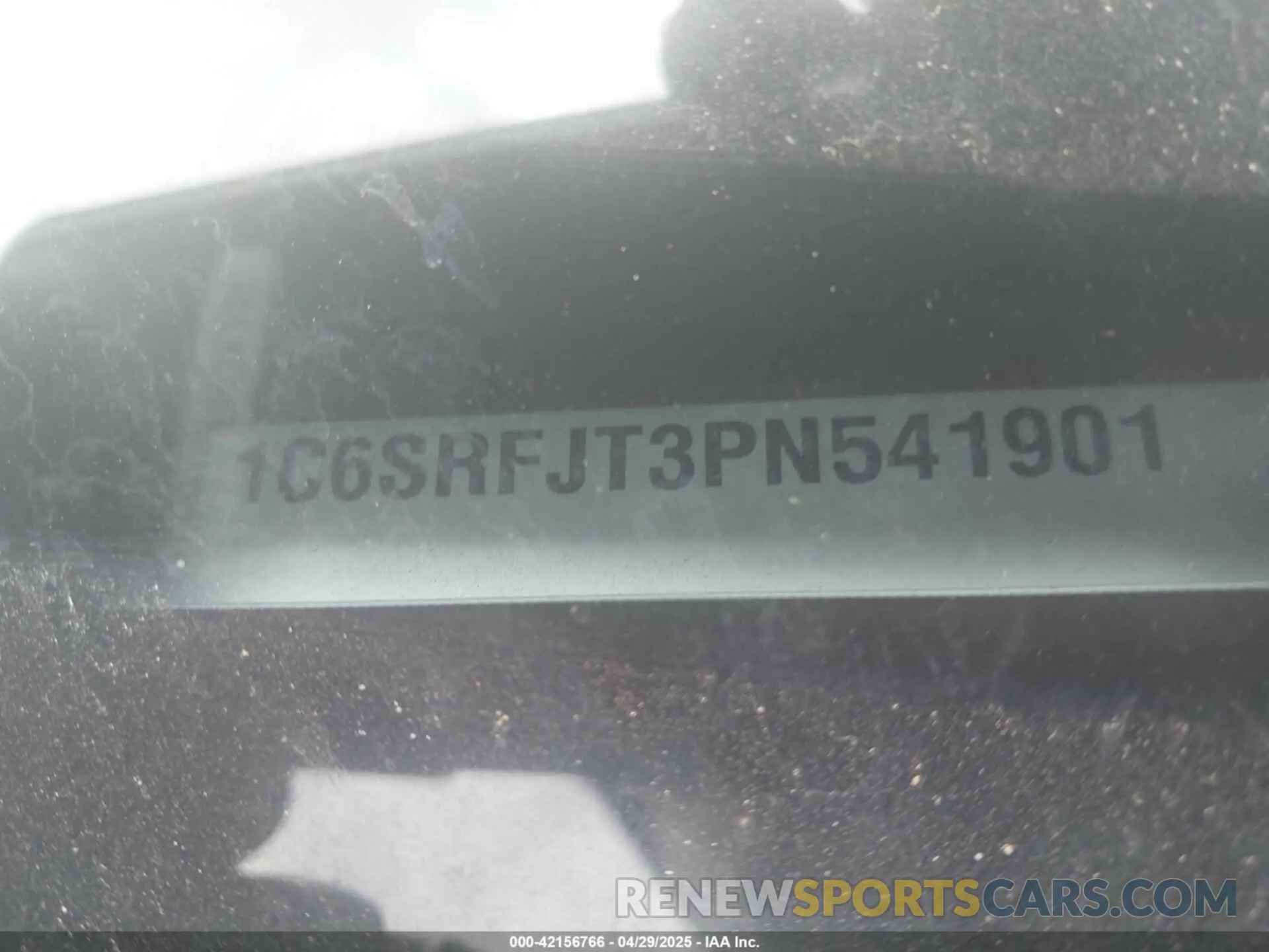 9 Фотография поврежденного автомобиля 1C6SRFJT3PN541901 RAM 1500 2023