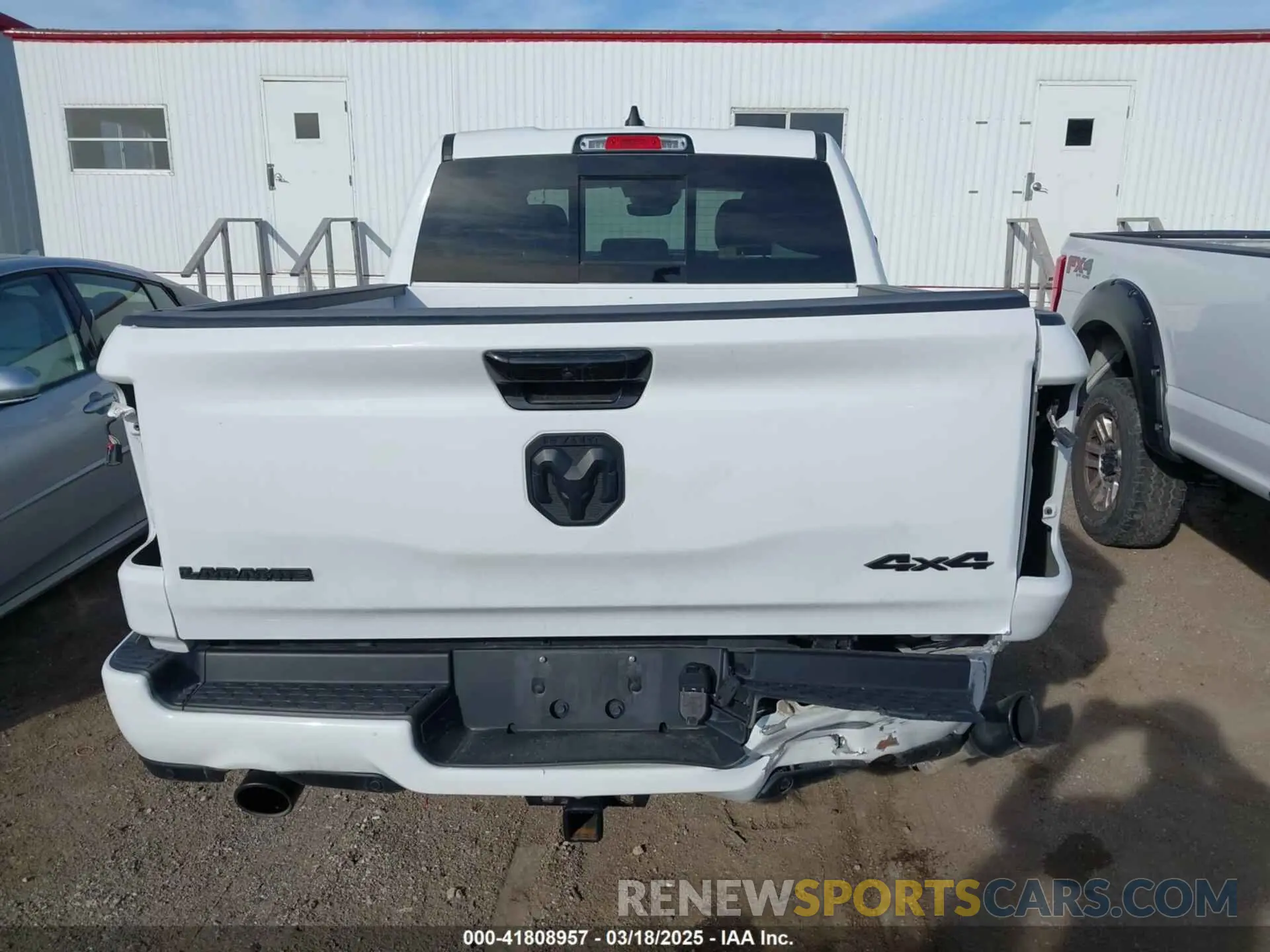 16 Photograph of a damaged car 1C6SRFJT7PN541092 RAM 1500 2023