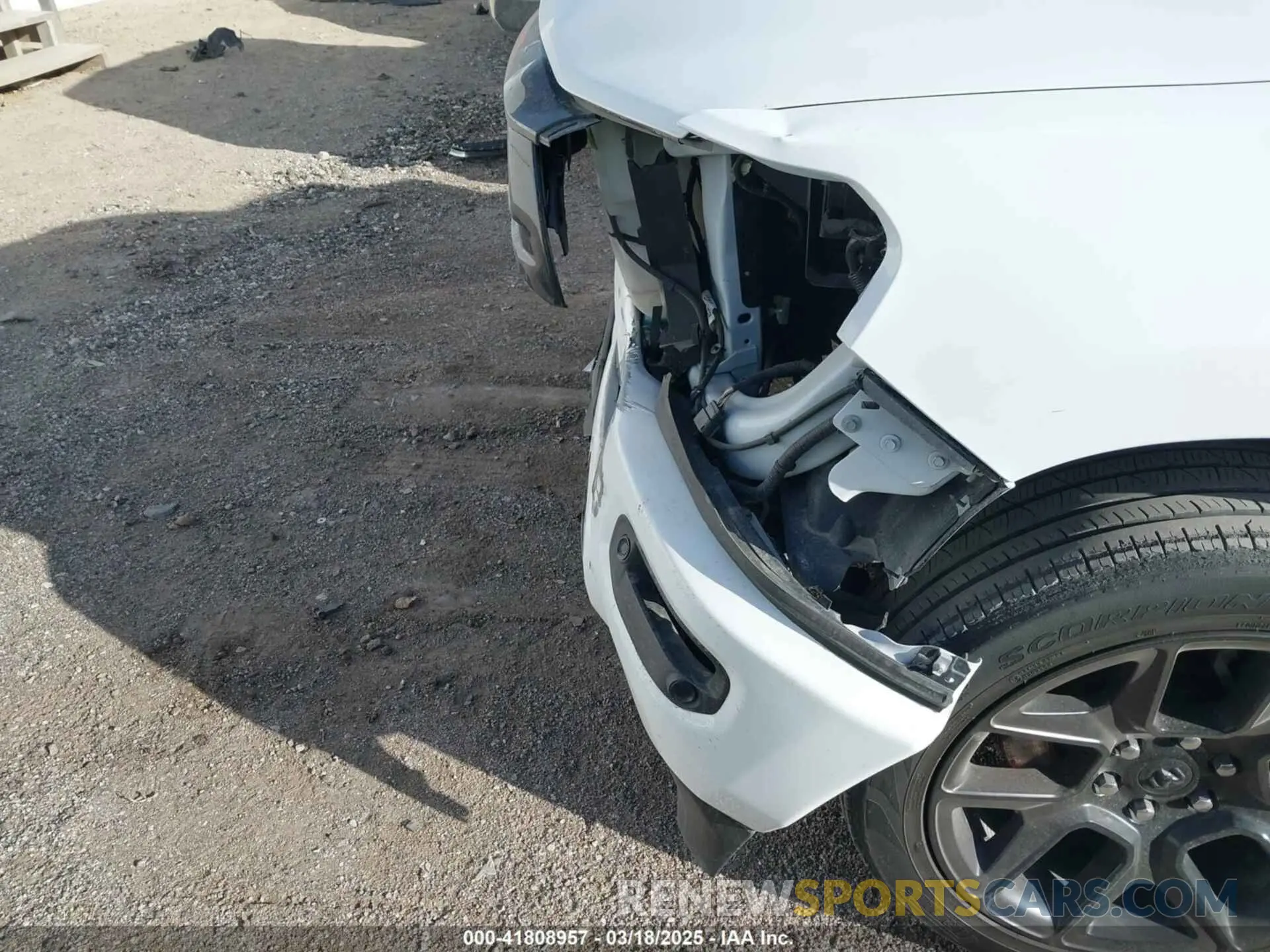 6 Photograph of a damaged car 1C6SRFJT7PN541092 RAM 1500 2023