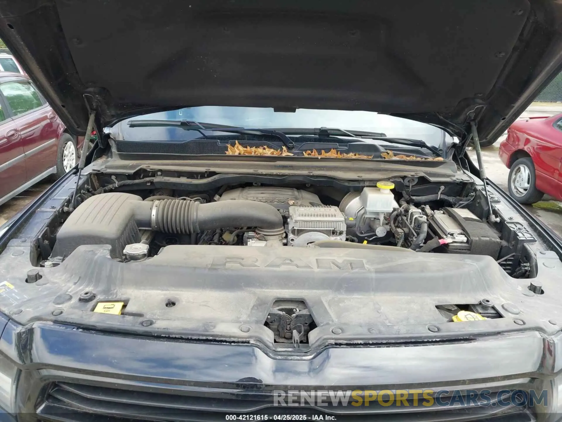 10 Photograph of a damaged car 1C6SRFJTXPN541328 RAM 1500 2023