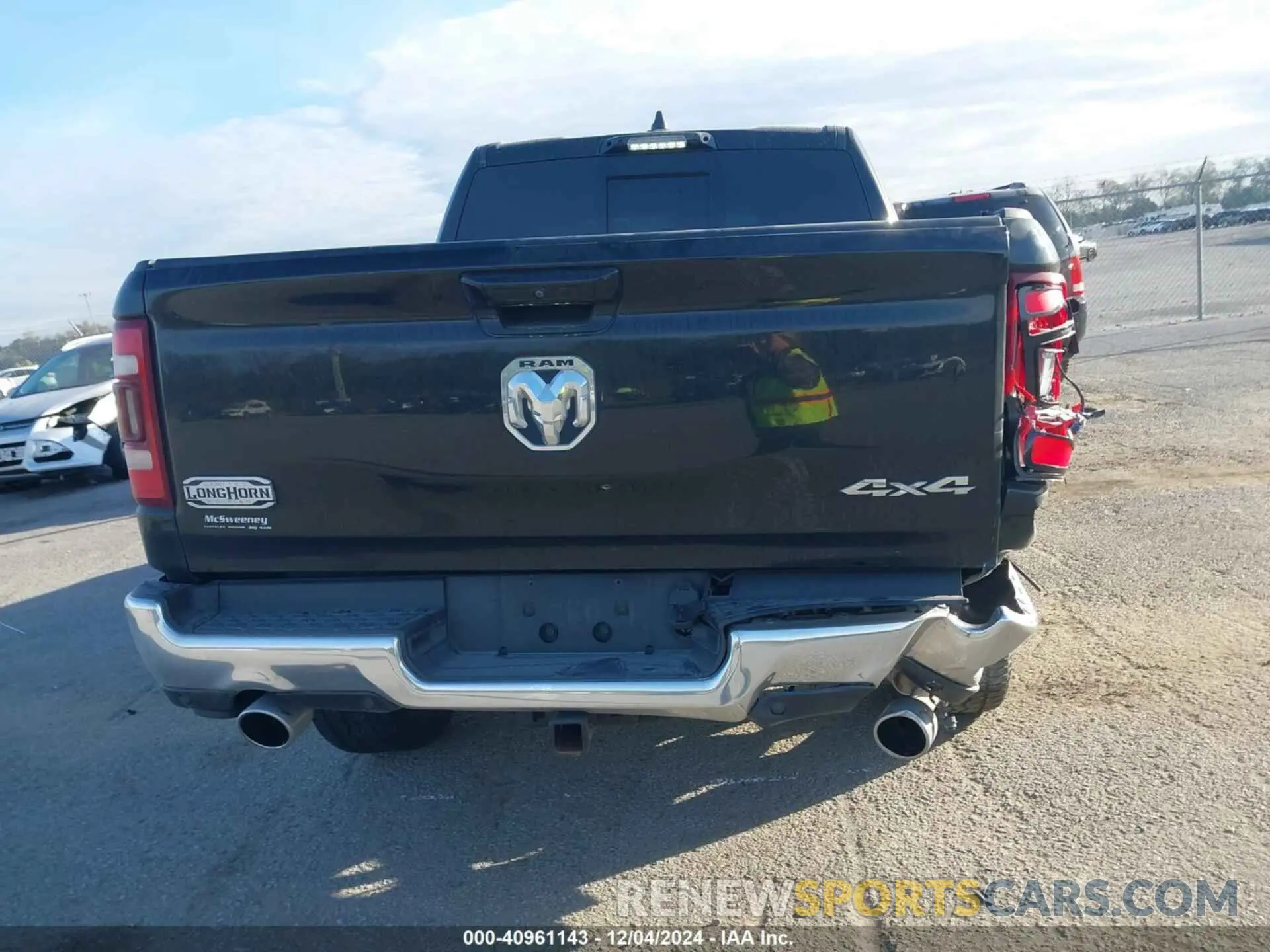 16 Photograph of a damaged car 1C6SRFKM4PN514004 RAM 1500 2023