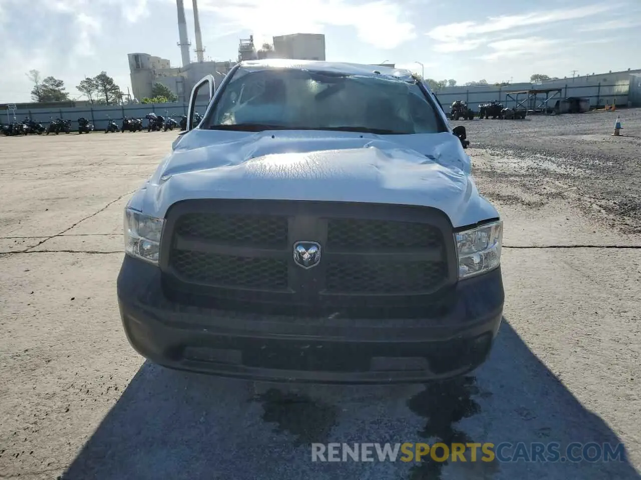5 Photograph of a damaged car 3C6JR6DT0PG674339 RAM 1500 2023