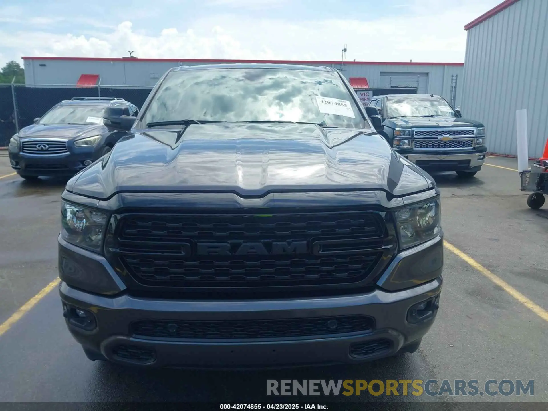 12 Photograph of a damaged car 1C6RREFT0RN191728 RAM 1500 2024