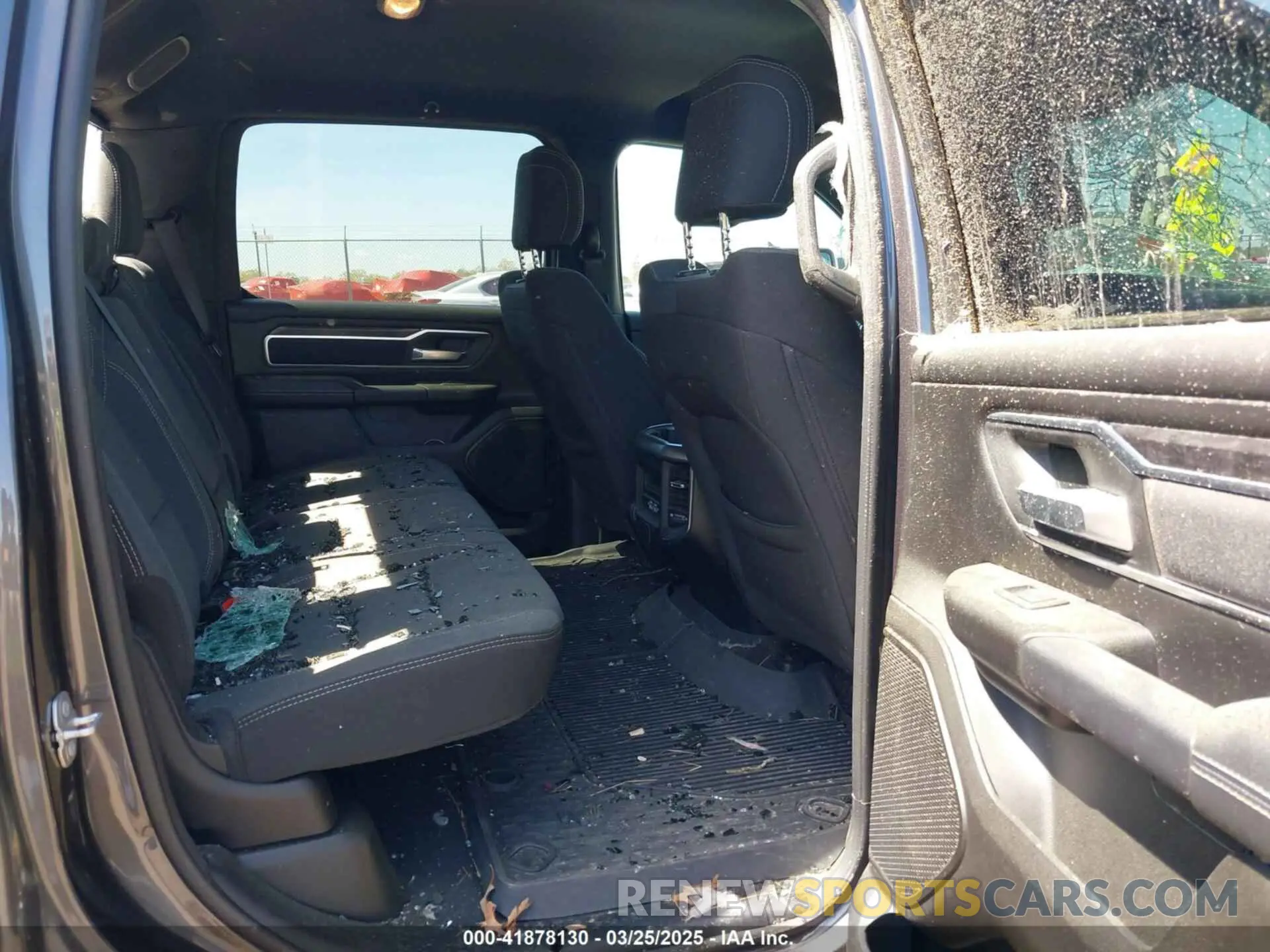 8 Фотография поврежденного автомобиля 1C6RREFT7RN146348 RAM 1500 2024